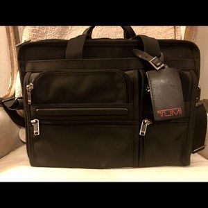One Day Sale ☀️ Tumi Black Expandable Briefcase